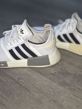 Adidas White NMD R1 Sneakers with Black Stripes